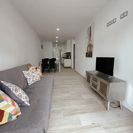 Apartmán Cozy 2 Bedroom In Los Cristianos Lc03 *