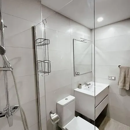 Cozy 2 Bedroom In Los Cristianos Lc03 Apartmán Los Cristianos (Tenerife)