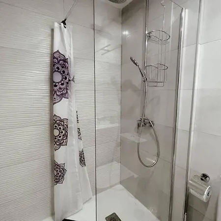 Cozy 2 Bedroom In Los Cristianos Lc03 Apartmán *