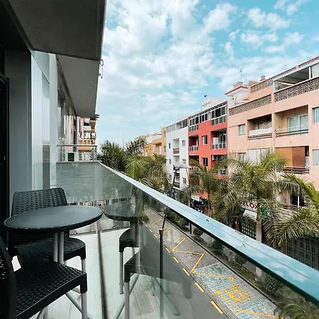 Cozy 2 Bedroom In Los Cristianos Lc03 Lägenhet