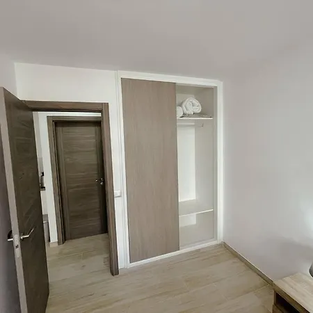 Lägenhet Cozy 2 Bedroom In Los Cristianos Lc03